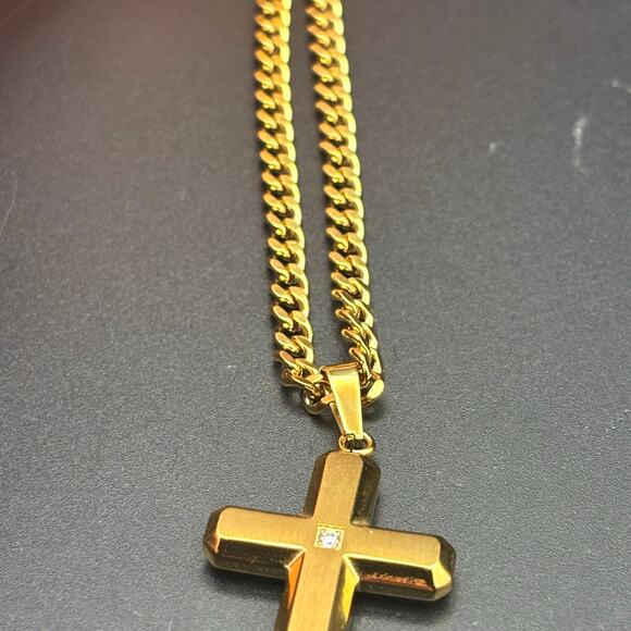 Blackjack BJP176G Mens Gold Stainless Steel Cross Pendant Necklace With CZ NIBWT - Picture 13 of 17